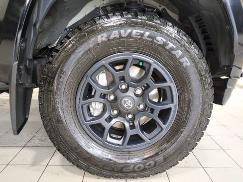 Used 2021 Toyota Tacoma SR5 image 20