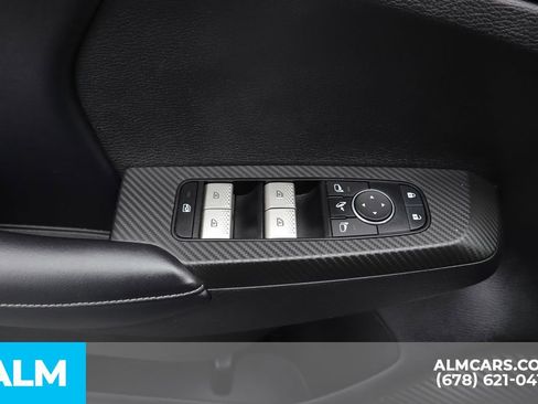 Used 2024 Mitsubishi Outlander SE image 12