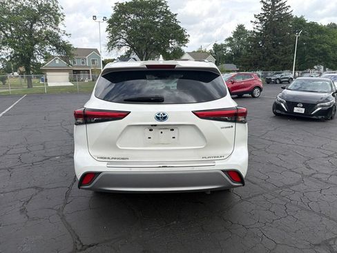 Used 2021 Toyota Highlander Platinum AWD/4WD image 7