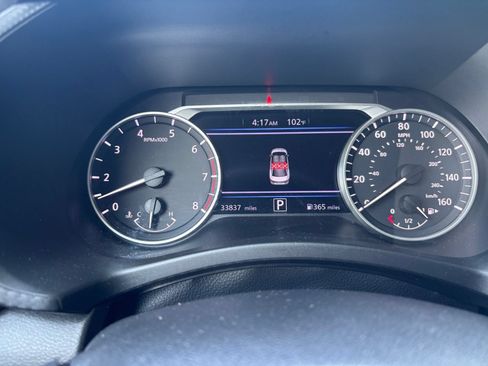 Used 2025 Nissan Sentra SV FWD image 38