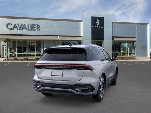 New 2026 Lincoln Nautilus Reserve image 8