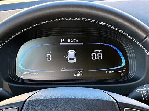 Certified 2023 Hyundai Venue SEL image 13