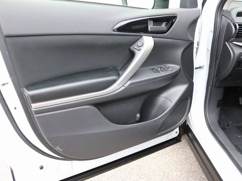 Used 2023 Mitsubishi Eclipse Cross ES image 16