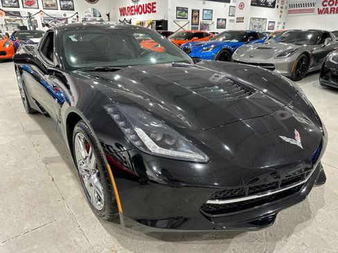 Used 2017 Chevrolet Corvette Stingray Coupe w/ Battery Protection Package image 4