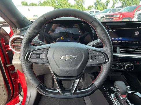 New 2026 Chevrolet Trax RS w/ Driver Confidence Package FWD image 20