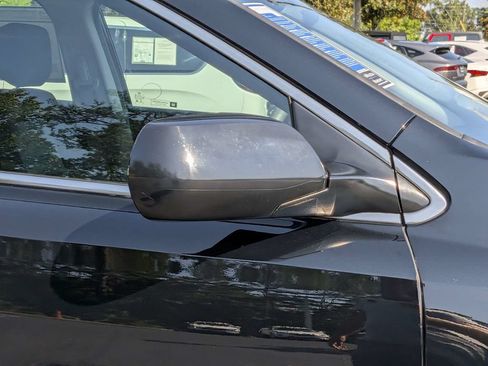 Used 2017 Honda CR-V LX image 11
