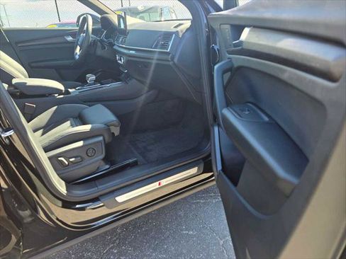 Used 2025 Audi Q5 2.0T Premium AWD/4WD image 11