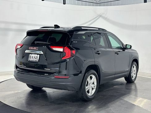 Used 2024 GMC Terrain SLE w/ Driver Convenience Package AWD/4WD image 11