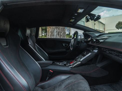 Used 2015 Lamborghini Huracan LP 610-4 AWD/4WD image 20