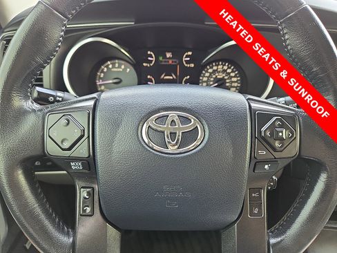 Used 2018 Toyota Sequoia Limited w/ Safety & Convenience Package image 24