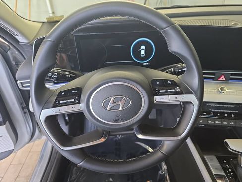 Used 2021 Hyundai Elantra Limited w/ Cargo Package FWD image 18