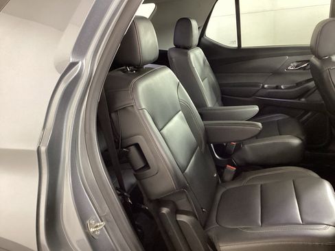 Used 2021 Chevrolet Traverse RS w/ LPO, Floor Liner Package AWD/4WD image 11