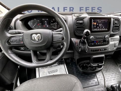 Used 2023 RAM ProMaster 2500 FWD image 9