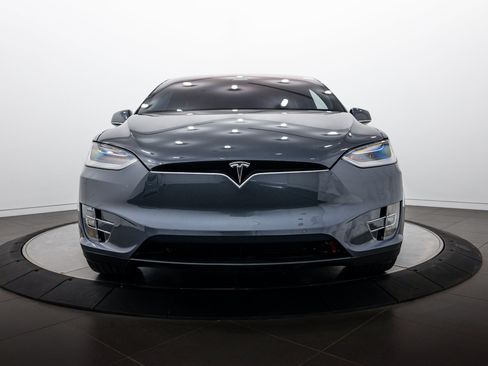 Used 2018 Tesla Model X 75D AWD/4WD image 23