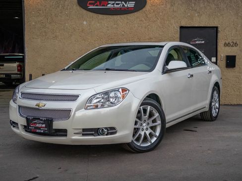 Used 2010 Chevrolet Malibu LTZ w/ HFV6 Engine Package FWD image 11