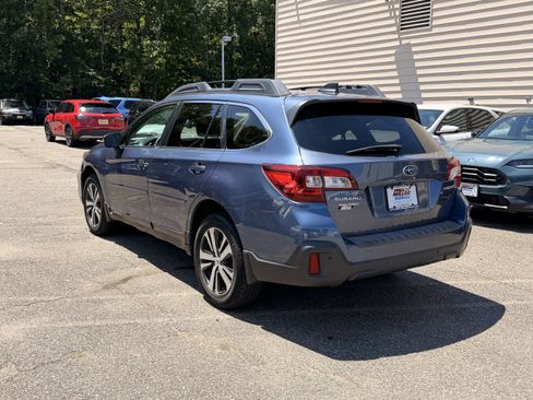 Used 2018 Subaru Outback 2.5i Limited AWD/4WD image 5