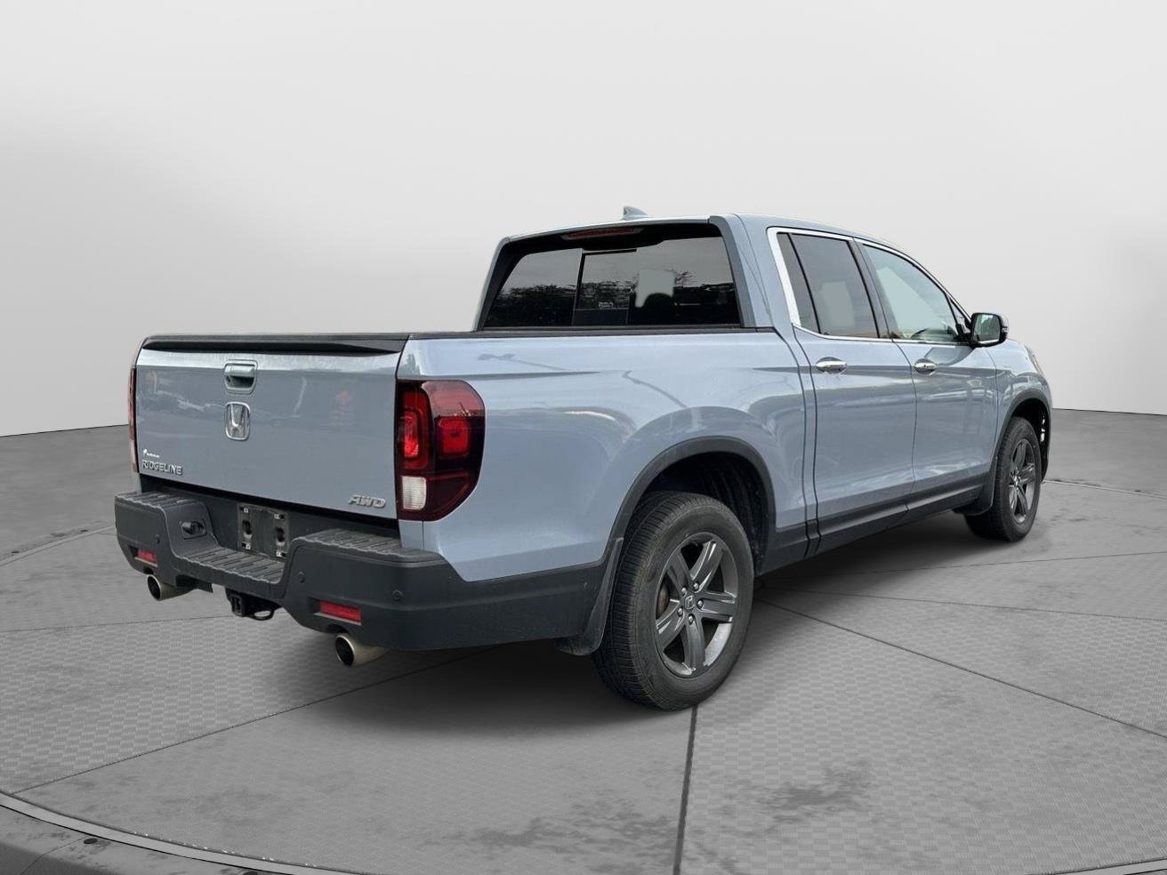 Used 2023 Honda Ridgeline RTL-E image 2