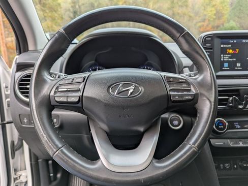 Used 2021 Hyundai Kona Limited image 12