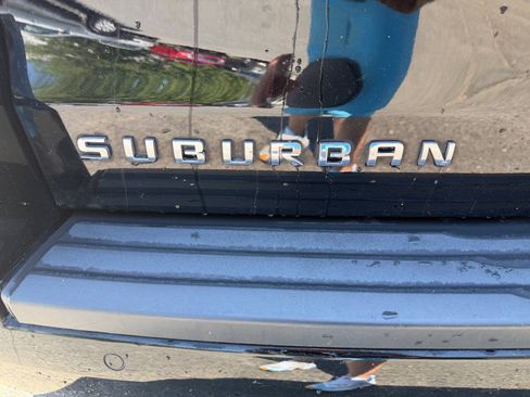 Used 2019 Chevrolet Suburban 3500 LT AWD/4WD image 53