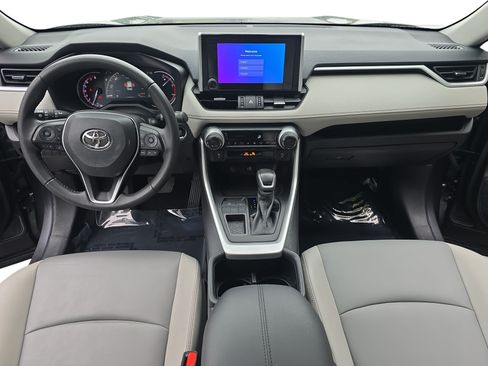 Used 2024 Toyota RAV4 XLE Premium FWD image 9