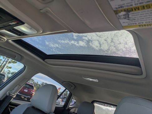 Certified 2022 Subaru Crosstrek 2.5i Limited w/ Moonroof Package 2 image 20