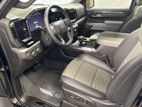 Used 2025 Chevrolet Silverado 1500 ZR2 w/ Technology Package AWD/4WD image 12