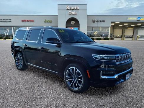Used 2023 Jeep Grand Wagoneer Series III AWD/4WD image 1