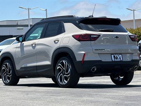 New 2026 Chevrolet TrailBlazer RS w/ Convenience Package FWD image 6