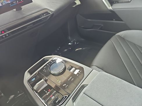 New 2026 BMW iX xDrive45 w/ M Sport Package AWD/4WD image 26