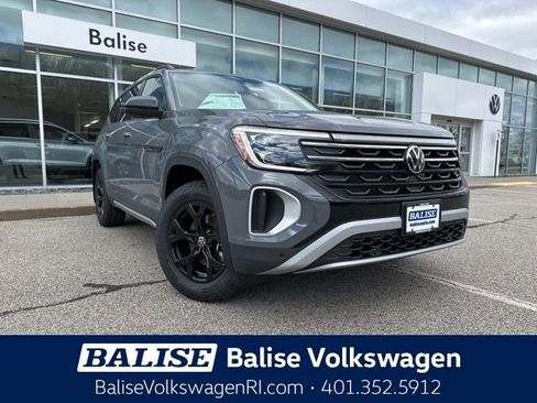 New 2026 Volkswagen Atlas Peak Edition AWD/4WD image 1