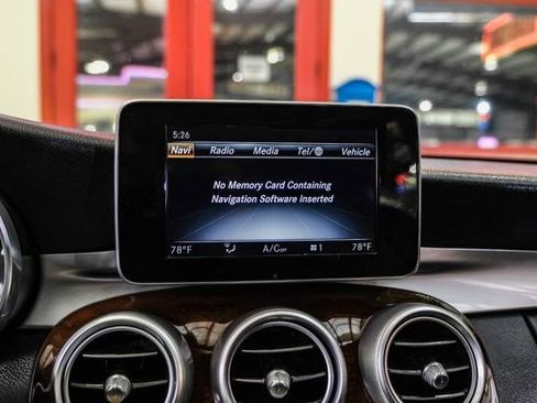 Used 2018 Mercedes-Benz C 300 Sedan image 26