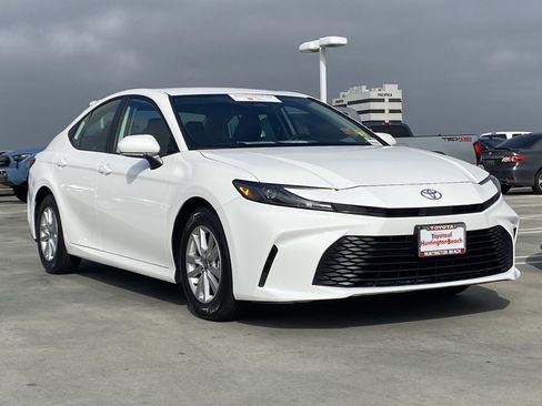 Certified 2025 Toyota Camry LE image 2