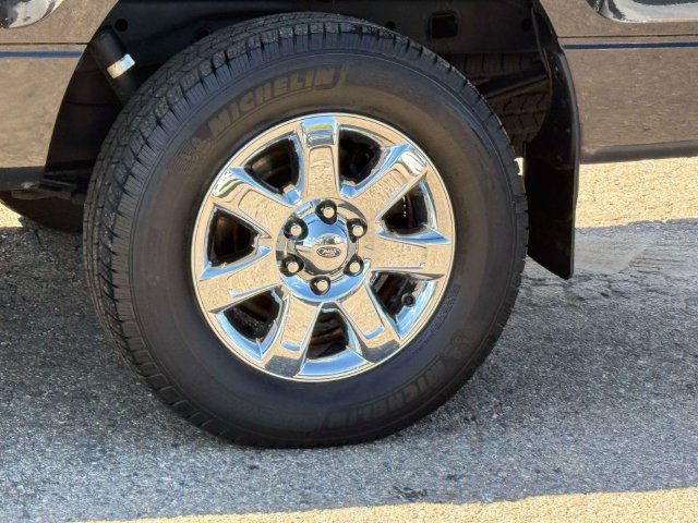 Used 2014 Ford F150 XLT w/ Equipment Group 302A Luxury AWD/4WD image 18