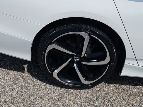 Certified 2022 Honda Accord Sport image 9