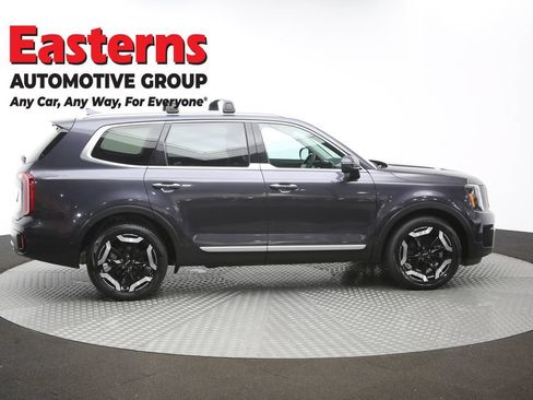 Used 2025 Kia Telluride S AWD/4WD image 45