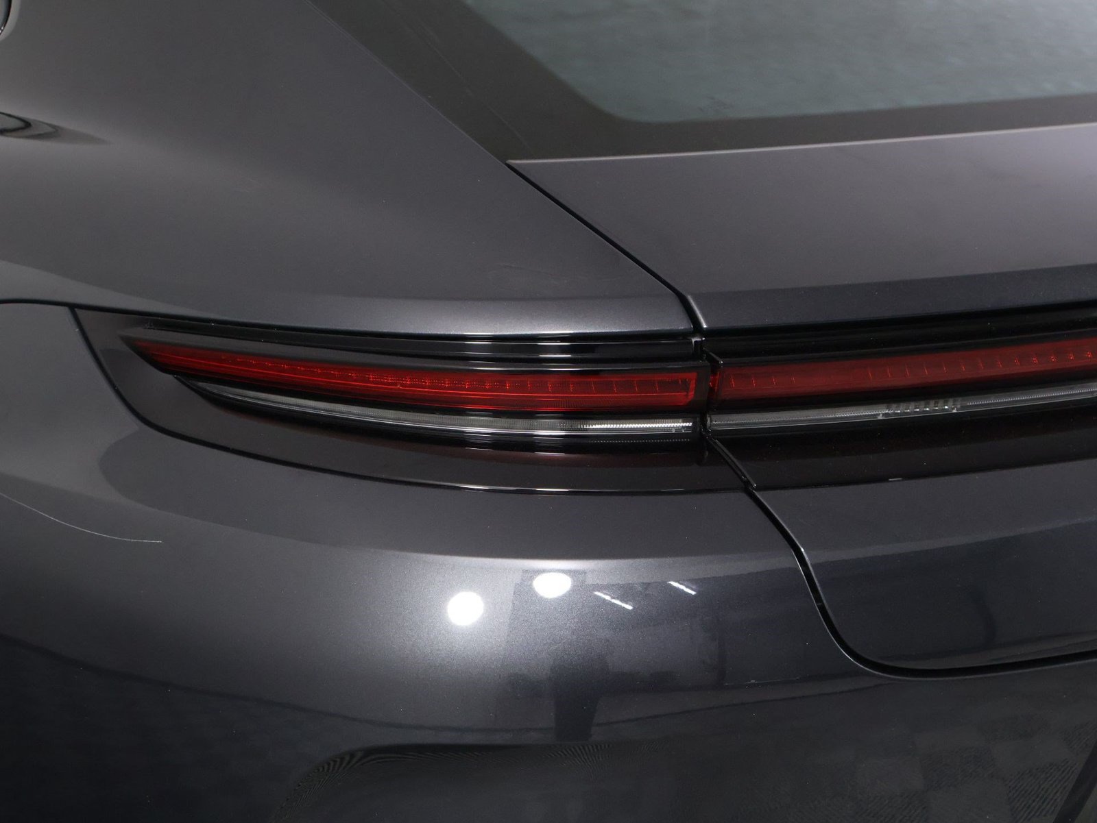 Certified 2024 Porsche Panamera RWD image 21