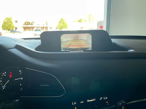 Used 2021 MAZDA CX-30 AWD 2.5 S w/ Premium Package image 17