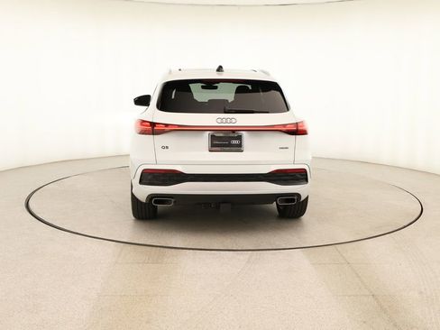Certified 2025 Audi Q5 Prestige image 5