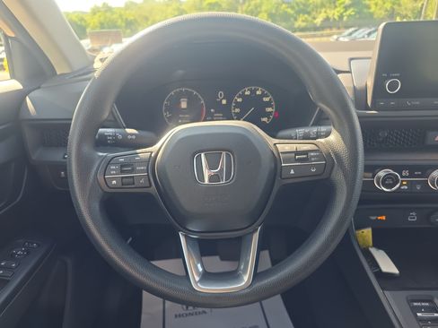 Used 2024 Honda CR-V LX image 19
