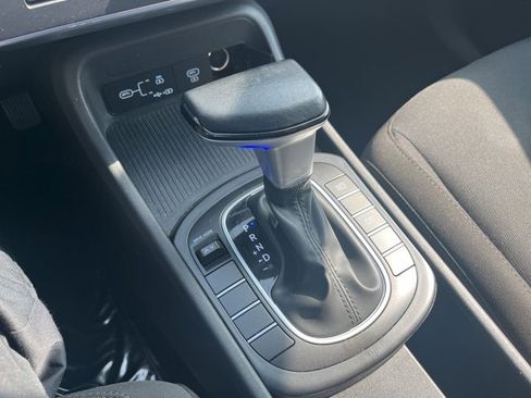 Used 2025 Hyundai Kona SEL image 16