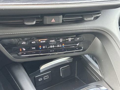 Used 2023 Buick Envision Preferred AWD/4WD image 29