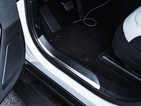 Used 2023 Land Rover Range Rover Sport SE Dynamic image 34