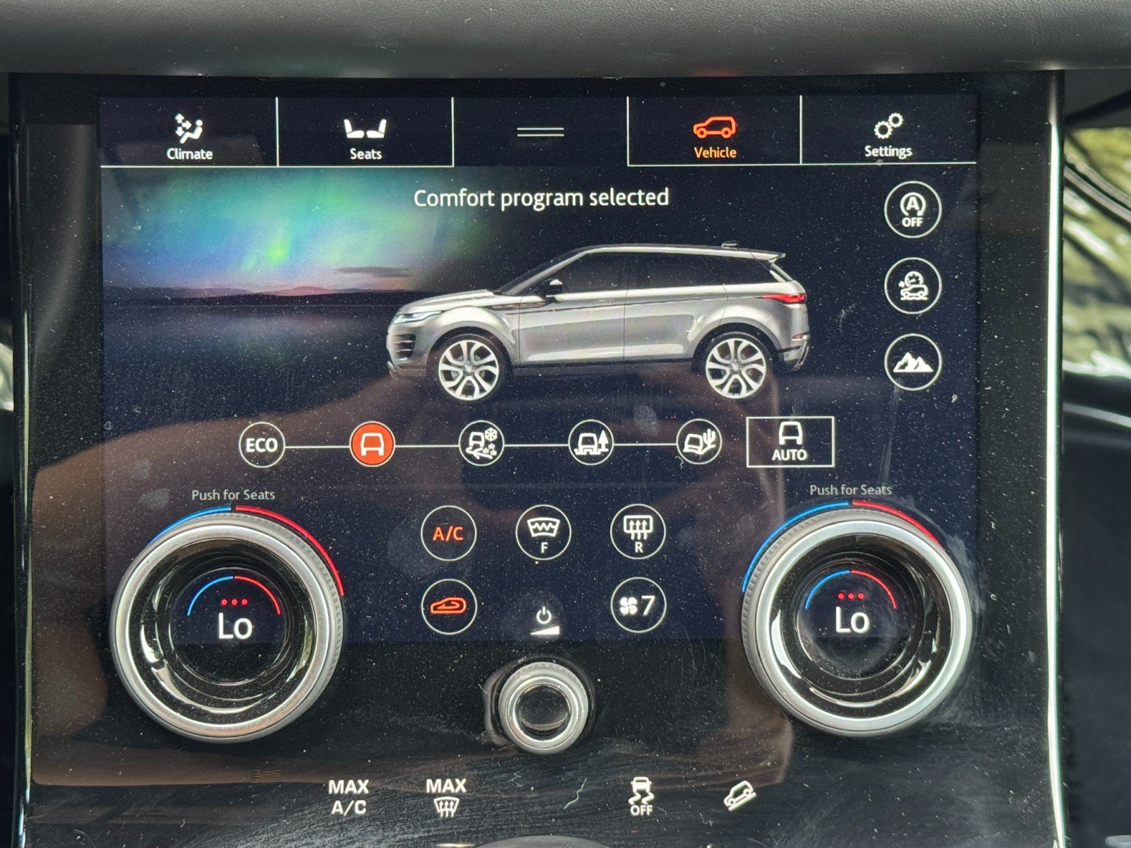 Used 2020 Land Rover Range Rover Evoque R-Dynamic HSE AWD/4WD image 34