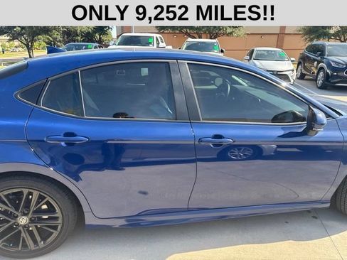 Used 2025 Toyota Camry SE FWD image 2