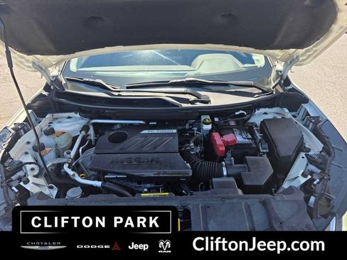 Used 2023 Nissan Rogue SV FWD image 28