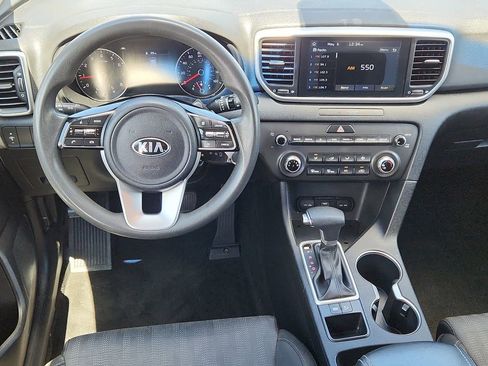 Used 2020 Kia Sportage LX FWD image 11