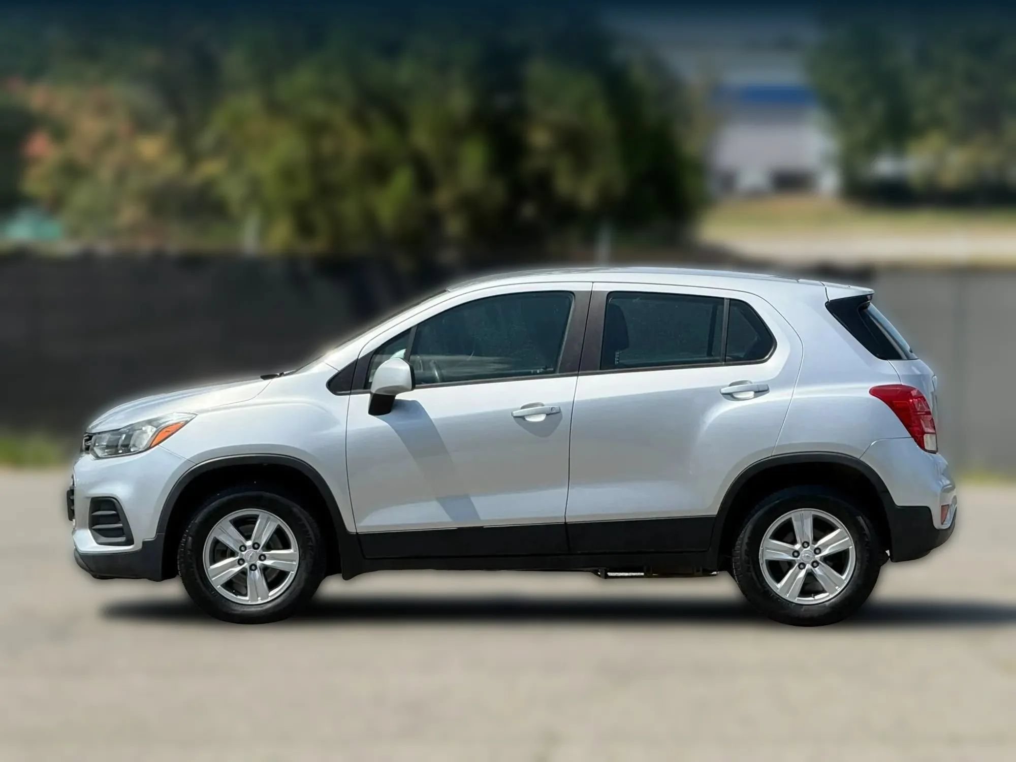 Used 2017 Chevrolet Trax LS AWD/4WD image 8