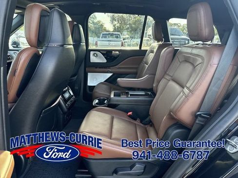 Used 2021 Lincoln Aviator Reserve w/ Equipment Group 201A AWD/4WD image 10
