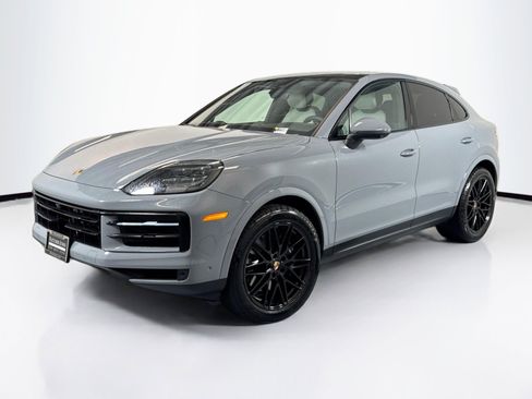 Certified 2025 Porsche Cayenne Coupe image 1