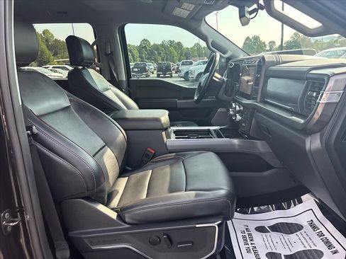 Used 2024 Ford F250 Lariat w/ Lariat Ultimate Package AWD/4WD image 12